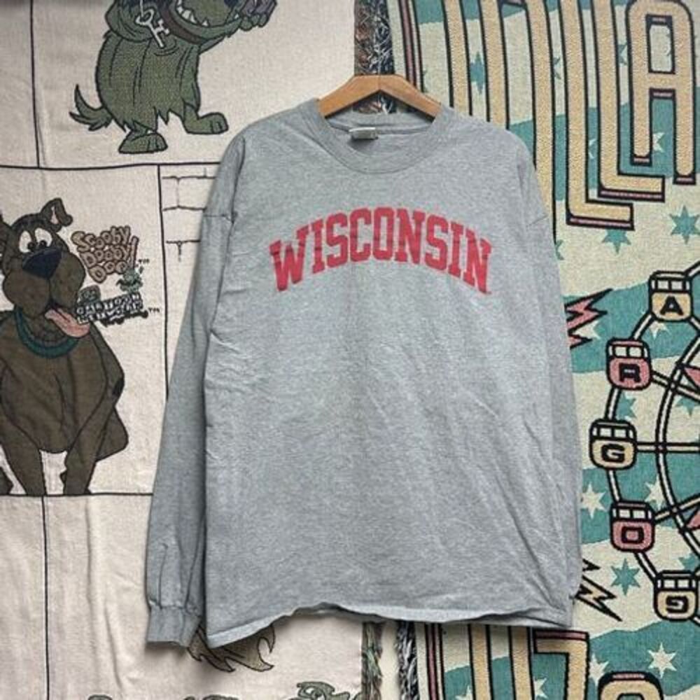 Vintage Wisconsin Badgers Long Sleeve Spell Out Shirt